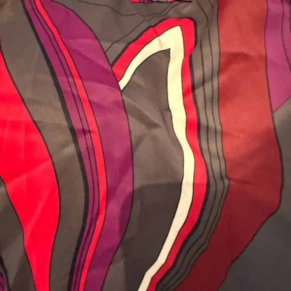 Halter Top - Picture 7 of 8